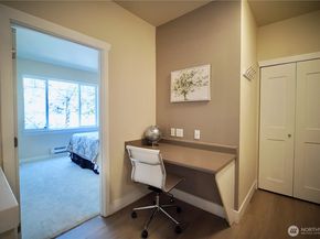 15300 112th Avenue NE B203, Bothell WA 98011