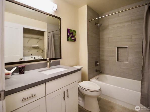 15300 112th Avenue NE B203, Bothell WA 98011