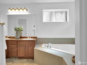 912 141st Lane SW, Lynnwood WA 98087