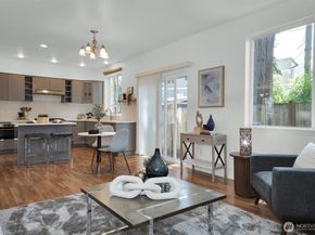 912 141st Lane SW, Lynnwood WA 98087