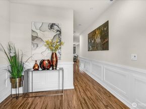 1615 Redmond Court NE, Renton WA 98056