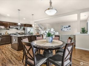 1615 Redmond Court NE, Renton WA 98056