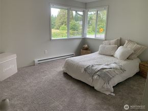 10211 SW Bank Road A & B, Vashon WA 98070