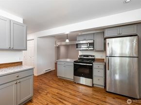 10211 SW Bank Road A & B, Vashon WA 98070