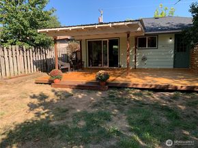 10211 SW Bank Road A & B, Vashon WA 98070