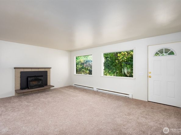 10211 SW Bank Road A & B, Vashon WA 98070