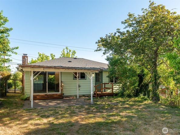 10211 SW Bank Road A & B, Vashon WA 98070