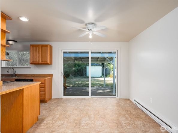 10211 SW Bank Road A & B, Vashon WA 98070