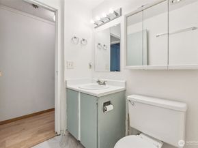 5806 200th Street SW F, Lynnwood WA 98036