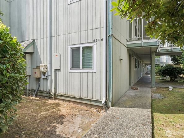 5806 200th Street SW F, Lynnwood WA 98036