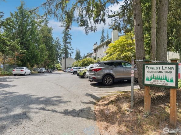 5806 200th Street SW F, Lynnwood WA 98036