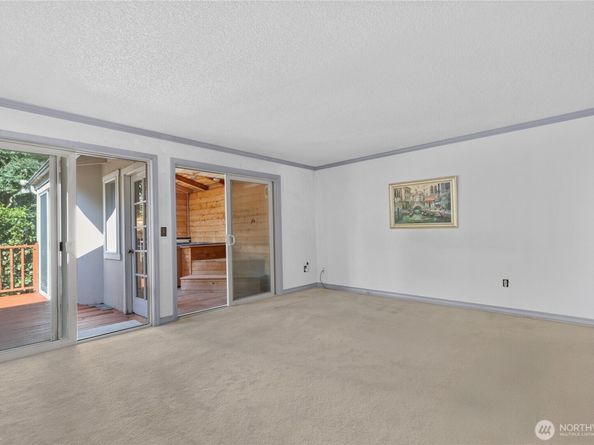 15212 Cascadian Way, Lynnwood WA 98087