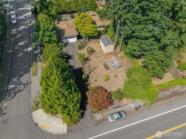 15212 Cascadian Way, Lynnwood WA 98087