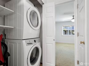 12323 NE 97th St E, Kirkland WA 98033