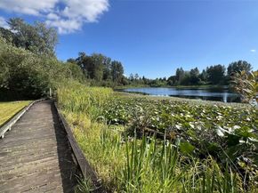 12323 NE 97th St E, Kirkland WA 98033
