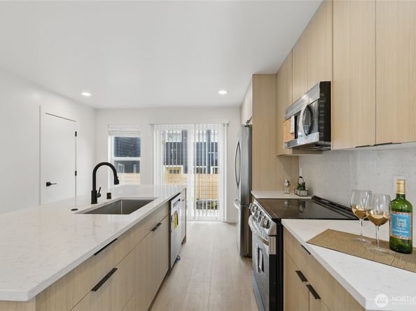 753 S Henderson Street, Seattle WA 98108