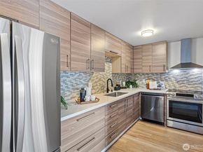 4219 Whitman Avenue N 2, Seattle WA 98103