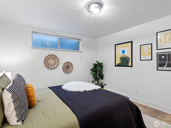 4219 Whitman Avenue N 2, Seattle WA 98103