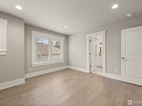 17228 NE 113th Court, Redmond WA 98052
