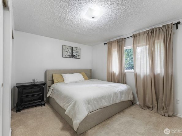 4705 S 272nd Street, Kent WA 98032