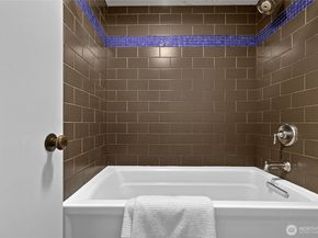 303 13th Avenue E 102, Seattle WA 98102