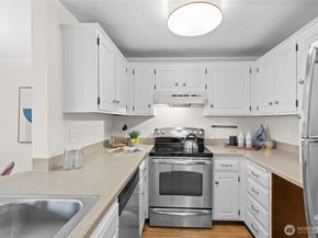 303 13th Avenue E 102, Seattle WA 98102
