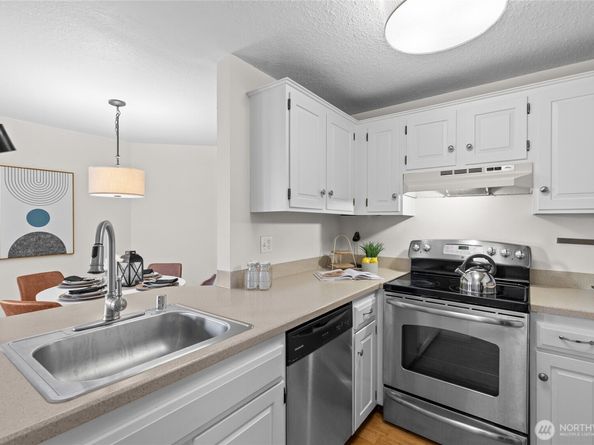 303 13th Avenue E 102, Seattle WA 98102
