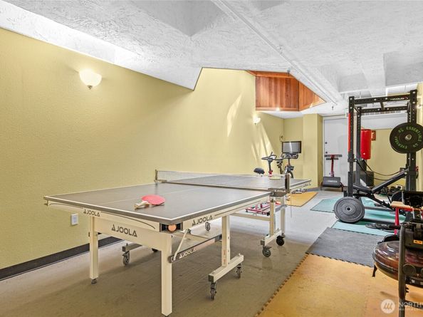 303 13th Avenue E 102, Seattle WA 98102