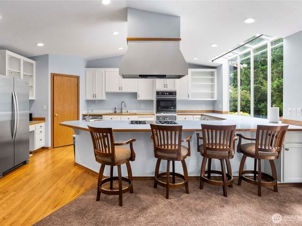 19213 136th Place SE, Renton WA 98058