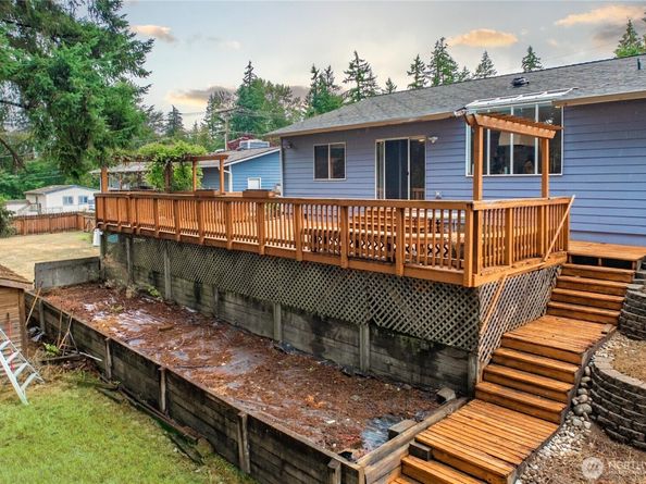 19213 136th Place SE, Renton WA 98058