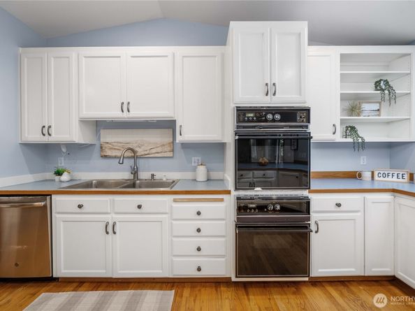 19213 136th Place SE, Renton WA 98058