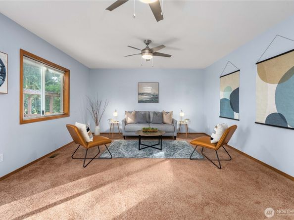 19213 136th Place SE, Renton WA 98058