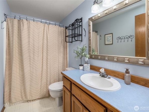 19213 136th Place SE, Renton WA 98058