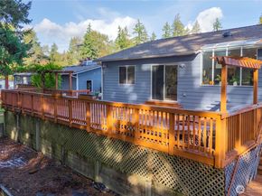 19213 136th Place SE, Renton WA 98058