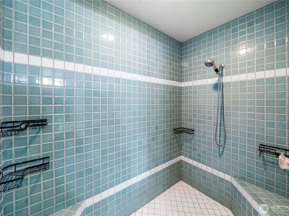 19213 136th Place SE, Renton WA 98058