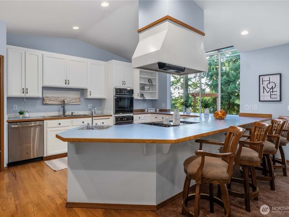 19213 136th Place SE, Renton WA 98058