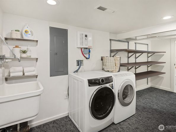 2410 E Highland Drive, Seattle WA 98112