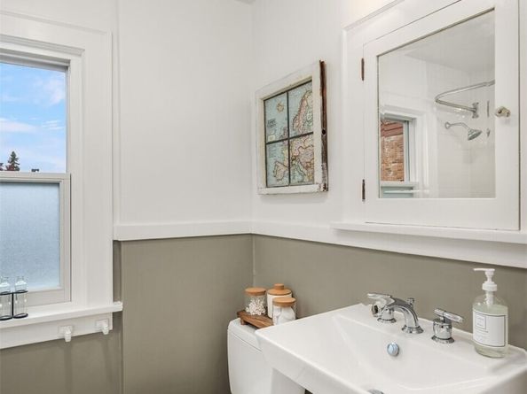 2410 E Highland Drive, Seattle WA 98112