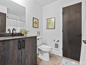 6537 35th Avenue SW D, Seattle WA 98126