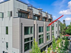 6537 35th Avenue SW D, Seattle WA 98126