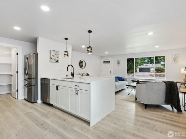 2131 105th Place SE, Everett WA 98208