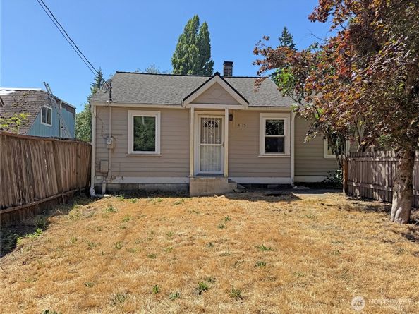 4115 W I Street, Bremerton WA 98312