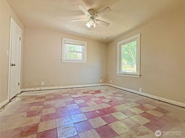 4115 W I Street, Bremerton WA 98312