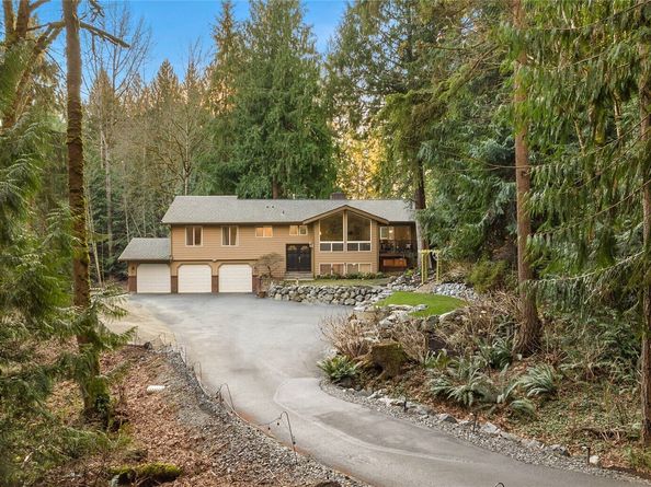 21743 NE 176th Place, Woodinville WA 98077