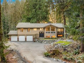21743 NE 176th Place, Woodinville WA 98077