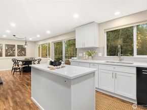 21743 NE 176th Place, Woodinville WA 98077