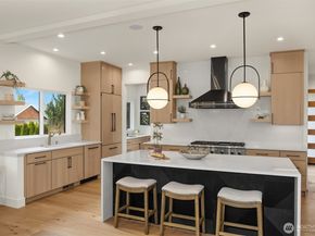 12226 NE 70th Street, Kirkland WA 98033