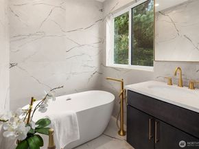 12226 NE 70th Street, Kirkland WA 98033