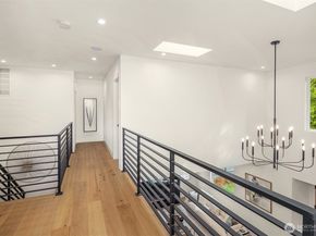 12226 NE 70th Street, Kirkland WA 98033