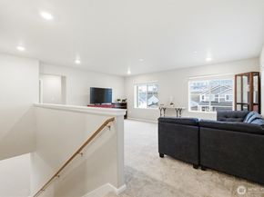 1323 Baker Heights Loop, Bremerton WA 98312